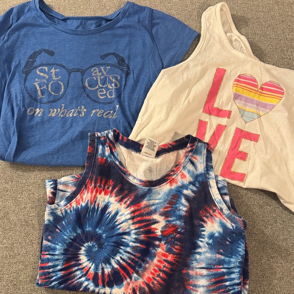 5/$15- Girl’s tshirt bundle